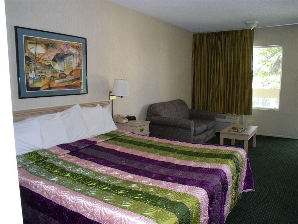 Vagabond Inn Reno Esterno foto